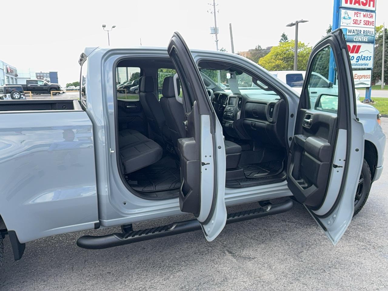 2024 Chevrolet Silverado 1500 Custom 4WD DoubleCab 2.7L4cylGas 6'7"Box Photo