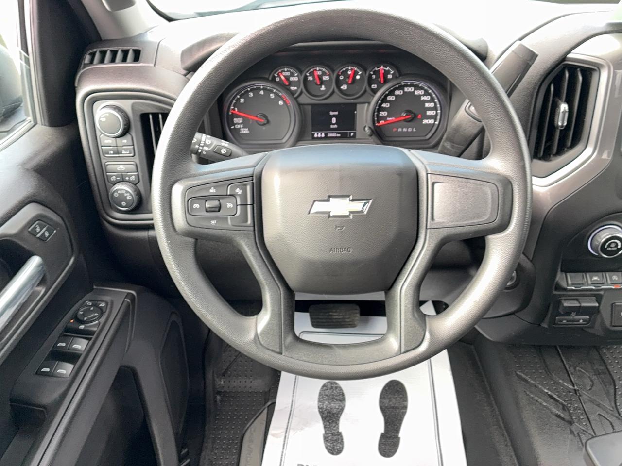 2024 Chevrolet Silverado 1500 Custom 4WD DoubleCab 2.7L4cylGas 6'7"Box Photo
