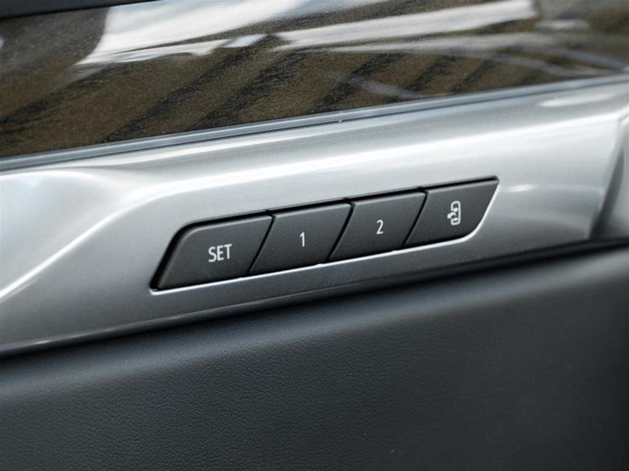 2026 Cadillac Escalade Platinum Sport Photo