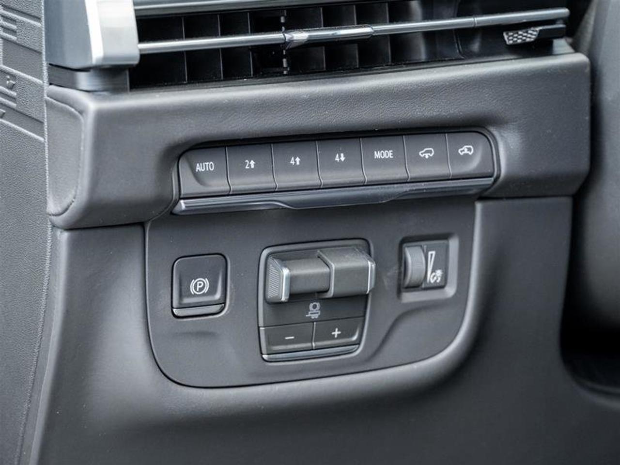 2026 Cadillac Escalade Platinum Sport Photo