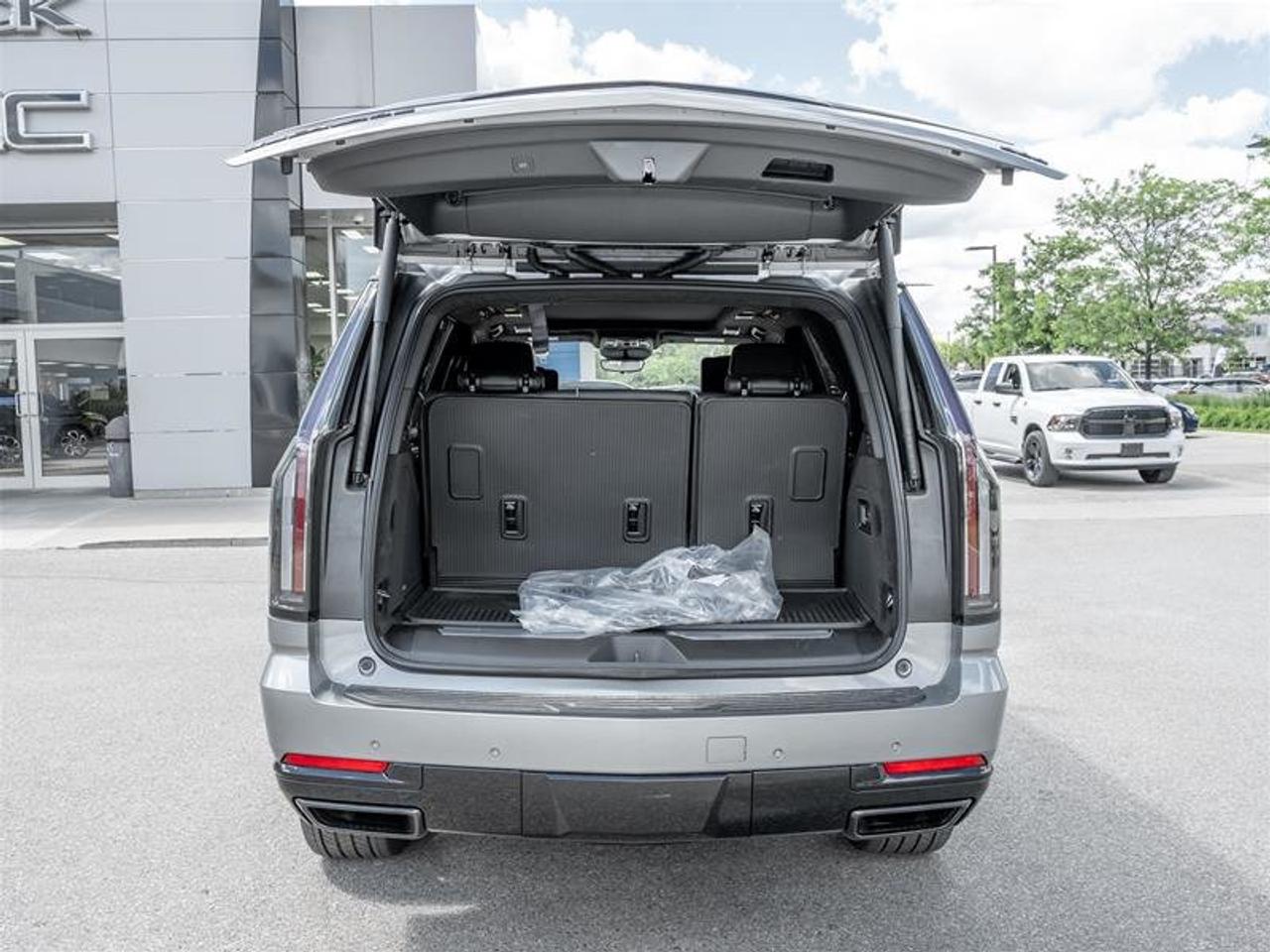 2026 Cadillac Escalade Platinum Sport Photo