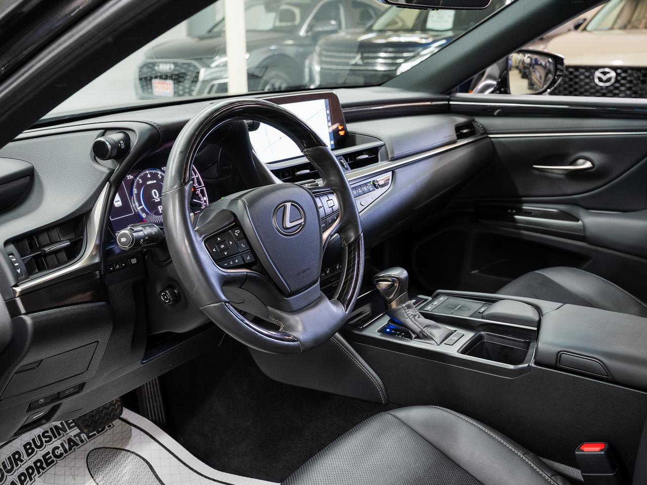 2019 Lexus ES 350 LUXURY | Nav | Sunroof | Leather | CarPlay