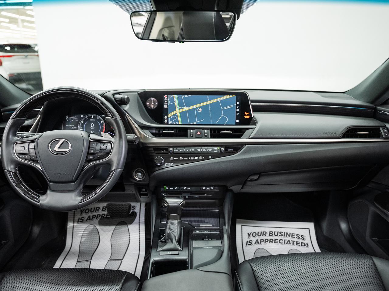 2019 Lexus ES 350 LUXURY | Nav | Sunroof | Leather | CarPlay Photo