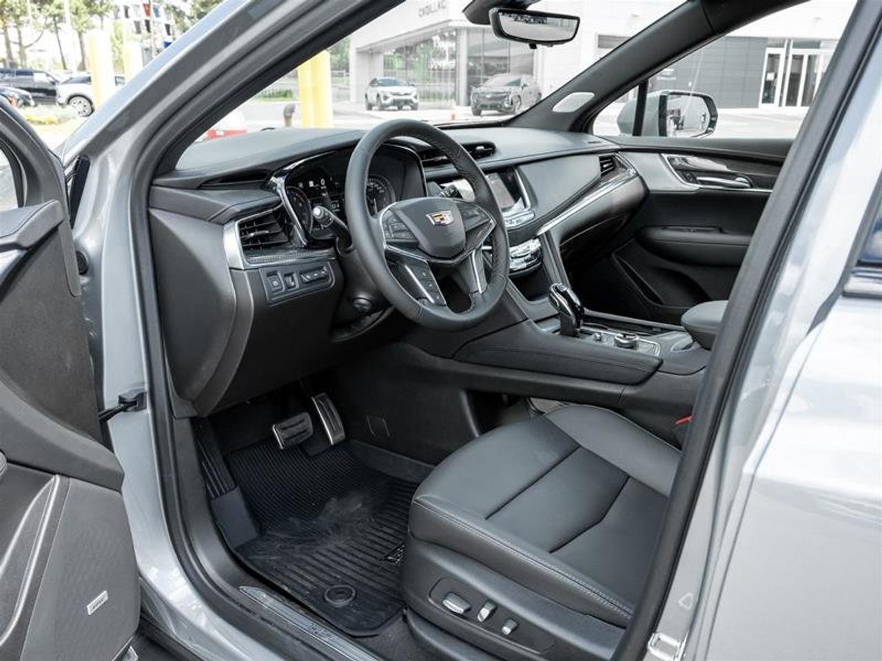 2026 Cadillac XT5 Sport Photo