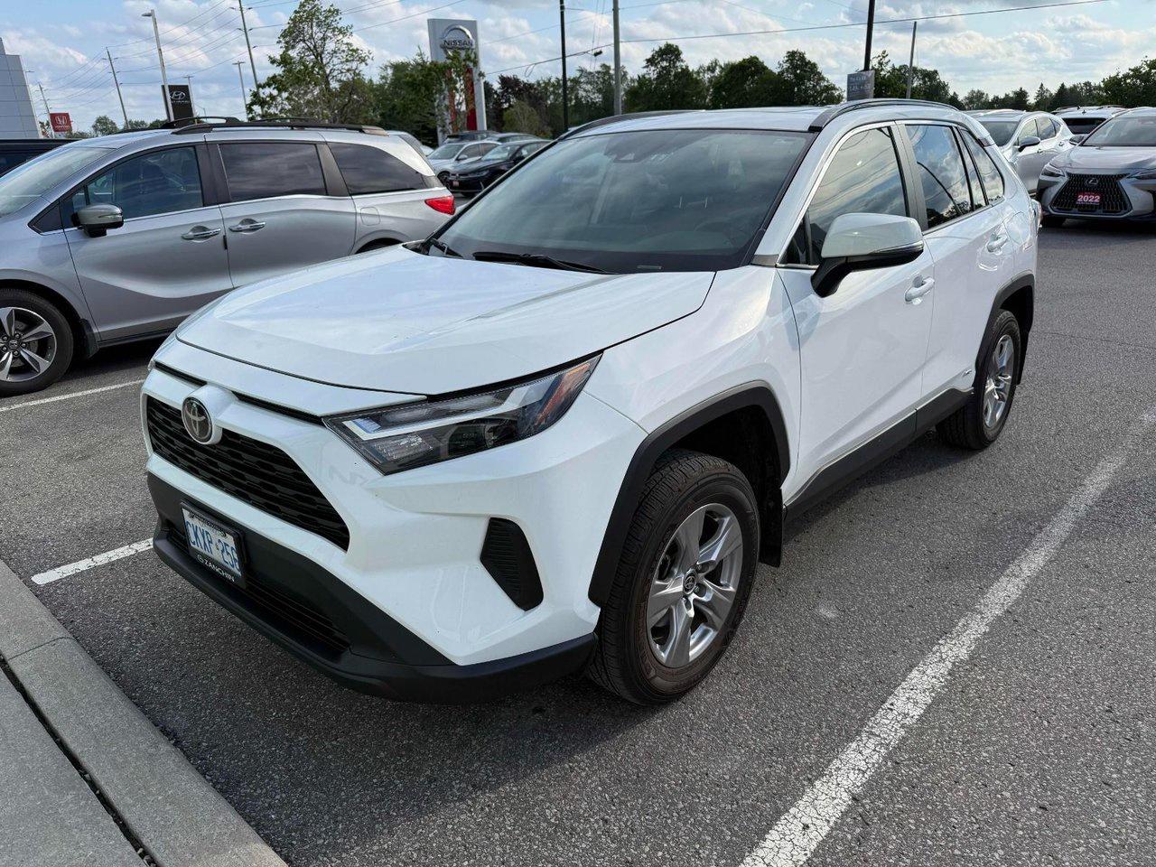 2025 Toyota RAV4 Hybrid XLE AWD Photo