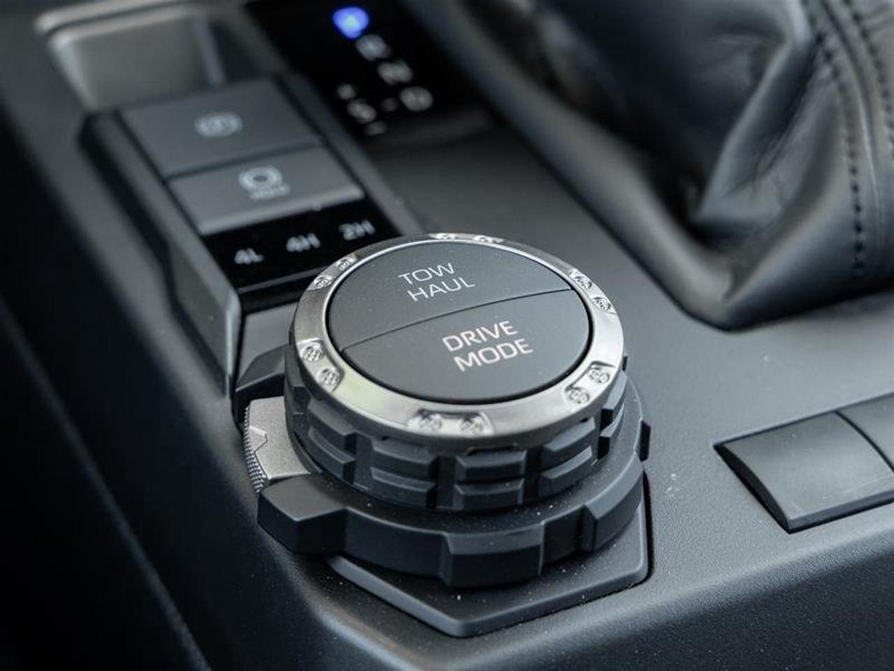 2025 Toyota 4Runner Backup Cam | Assist Steps | Heated Seats | Adaptive Cruise | 4Runner Photo