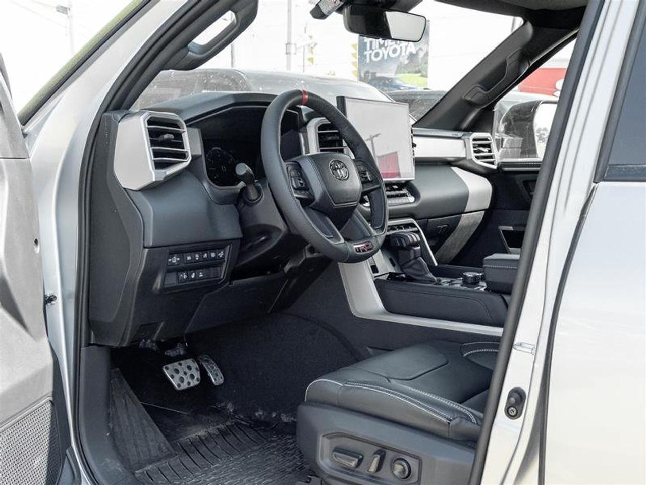 2026 Toyota Tundra 4X4 Tundra CrewMax Limited Pano Sunroof | Backup Cam | Navi | Ventilated Seats | Wireless Charging | Limited Photo