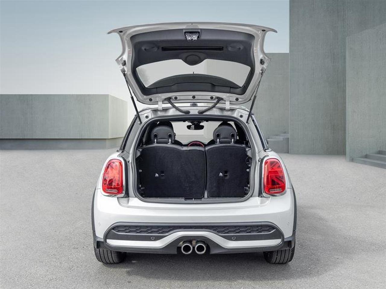 2023 MINI Cooper S 3 Door Photo