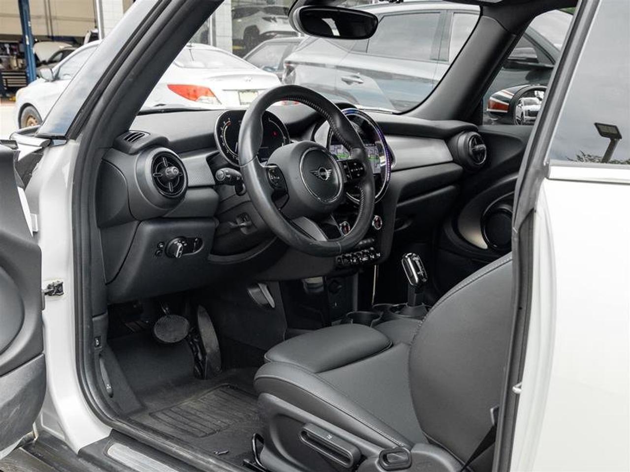 2023 MINI Cooper S 3 Door Photo