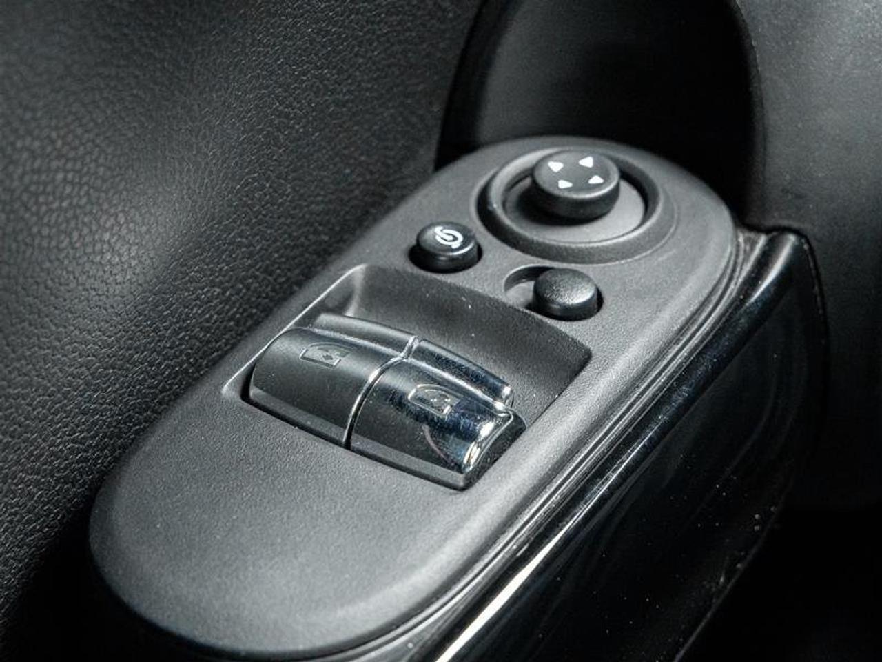 2023 MINI Cooper S 3 Door Photo