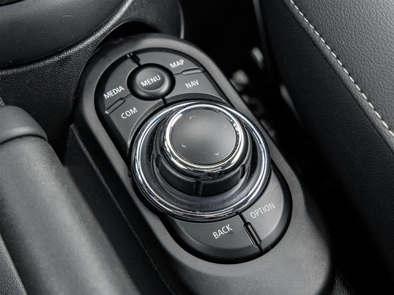 2023 MINI Cooper S 3 Door Photo