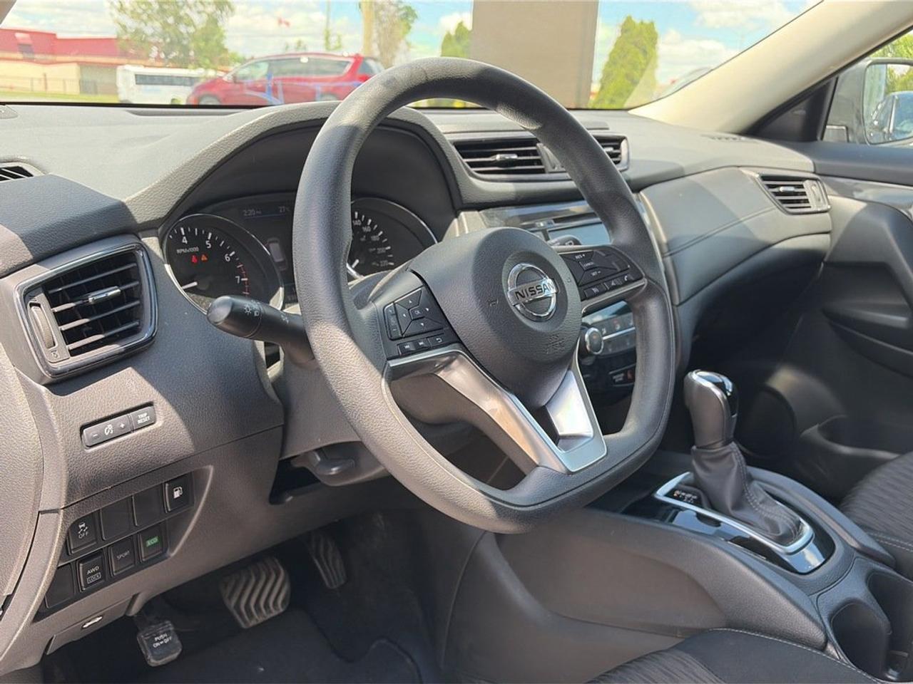 2018 Nissan Rogue S AWD CVT Photo