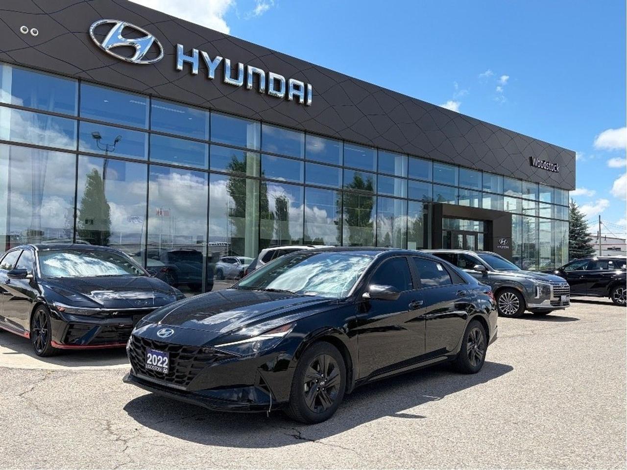 2022 Hyundai Elantra Sedan Preferred IVT Photo0