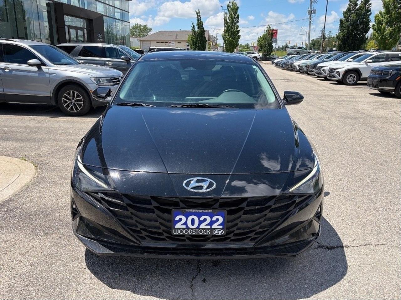 2022 Hyundai Elantra Sedan Preferred IVT Photo