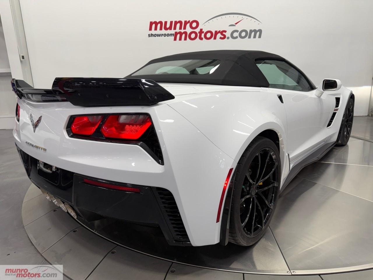 2017 Chevrolet Corvette Grand Sport Convertible 1LT Photo