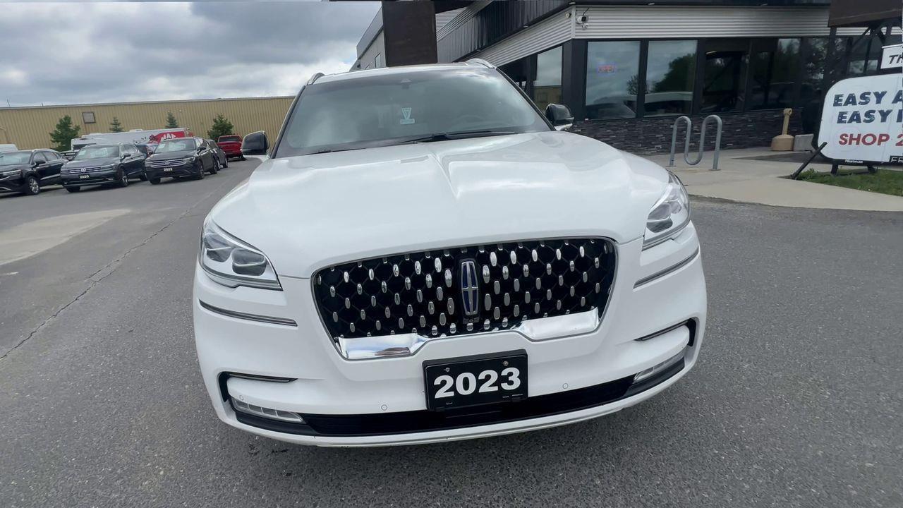 2023 Lincoln Aviator Grand Touring AWD, 6 PASSENGER, MOONROOF, HEATED/COOLED SEATS, BACK UP CAM, NAV, POWER LIFTGATE!! Photo