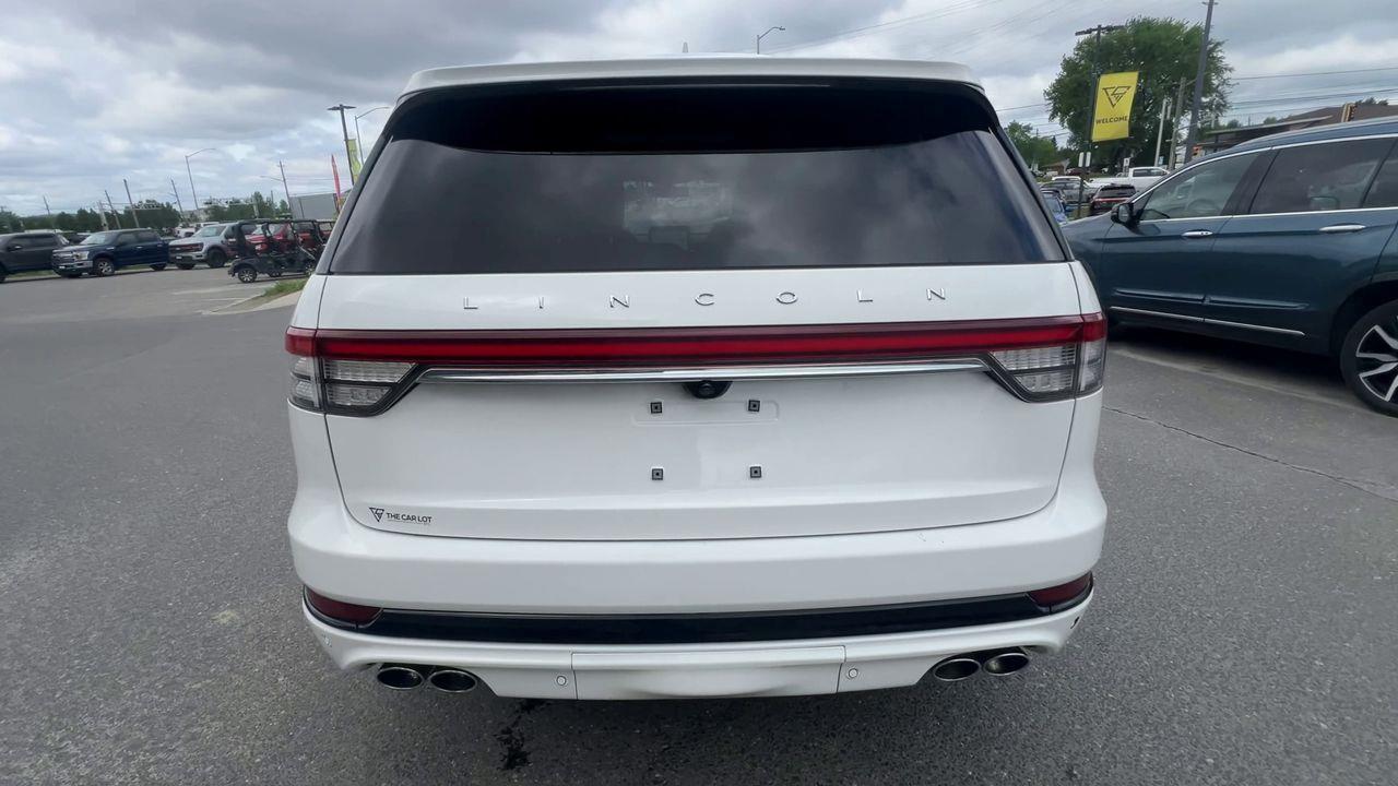 2023 Lincoln Aviator Grand Touring AWD, 6 PASSENGER, MOONROOF, HEATED/COOLED SEATS, BACK UP CAM, NAV, POWER LIFTGATE!! Photo