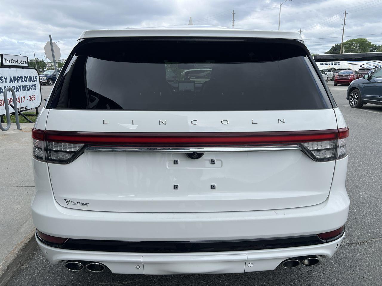 2023 Lincoln Aviator Grand Touring AWD, 6 PASSENGER, MOONROOF, HEATED/COOLED SEATS, BACK UP CAM, NAV, POWER LIFTGATE!! Photo