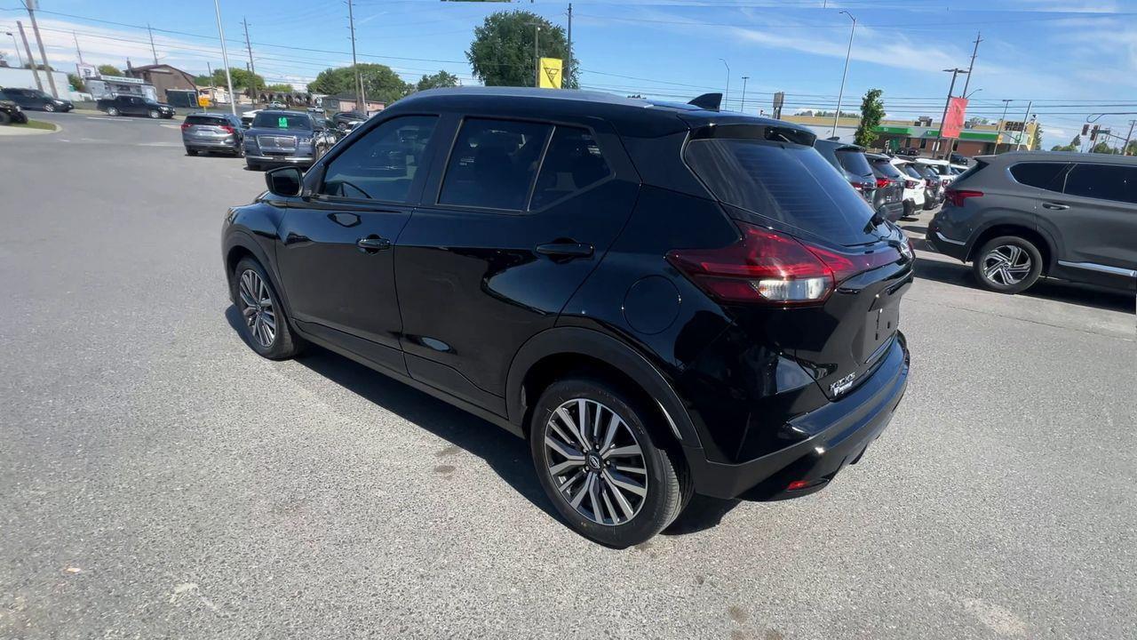 2024 Nissan Kicks SV Photo