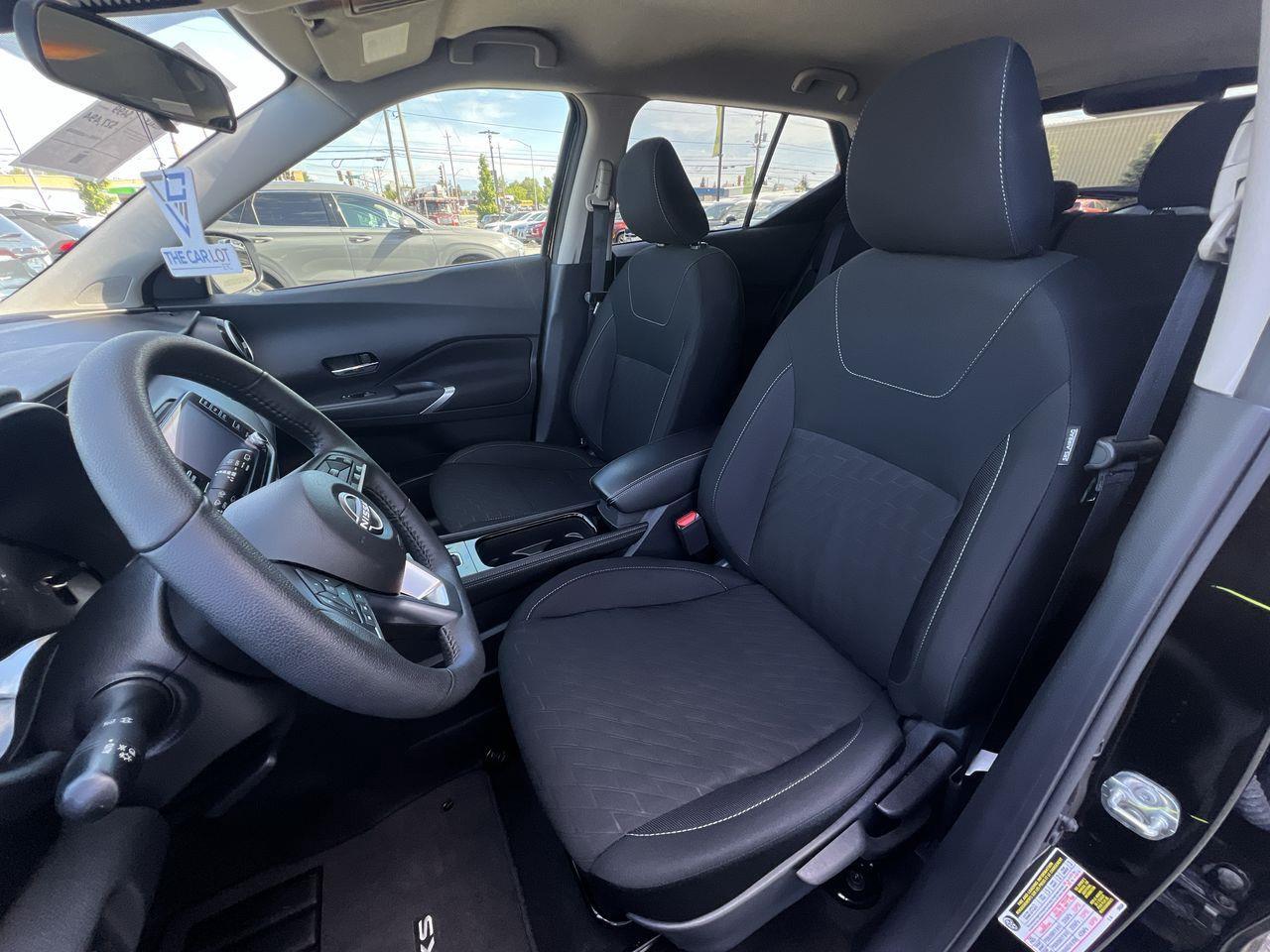 2024 Nissan Kicks SV Photo