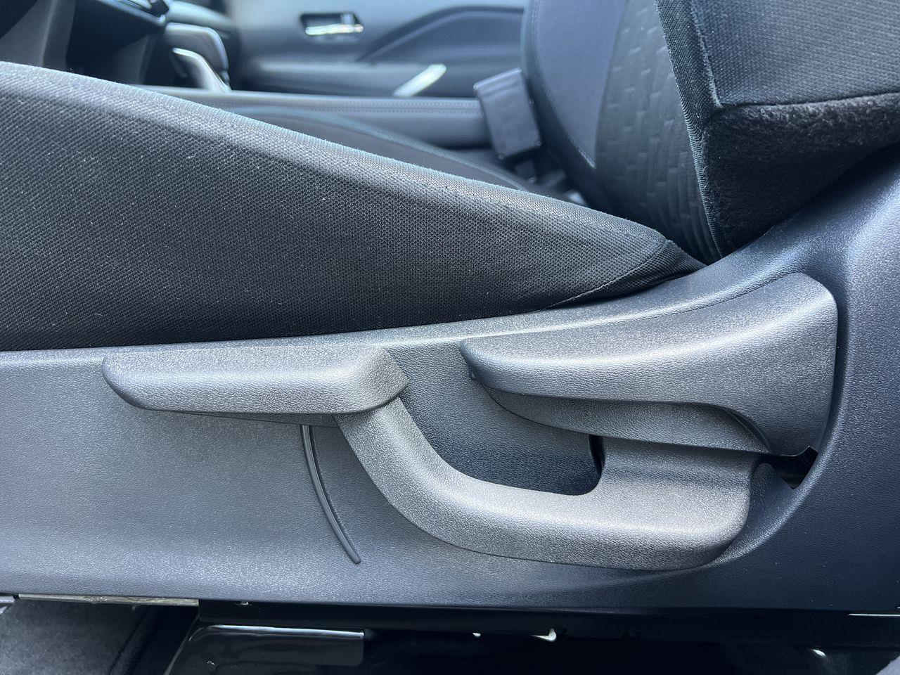 2024 Nissan Kicks SV Photo