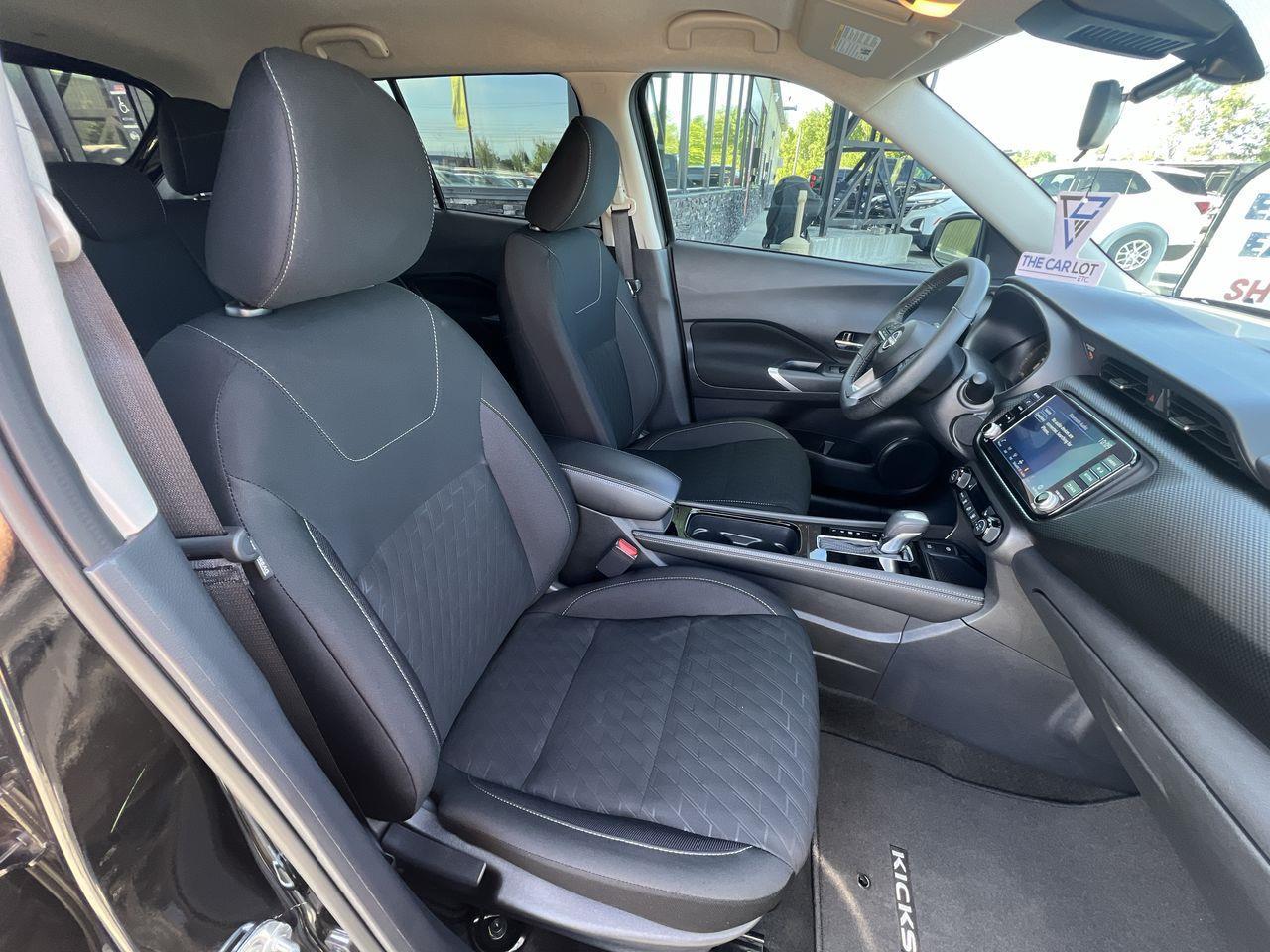 2024 Nissan Kicks SV Photo