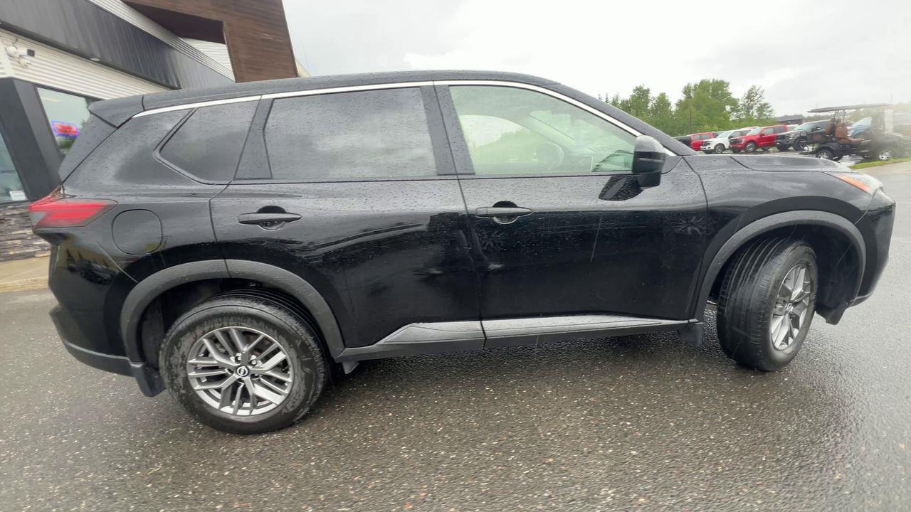 2024 Nissan Rogue AWD, SIRIUS XM, BACK UP CAM, HEATED SEATS, HEATED STEERING WHEEL!! Photo