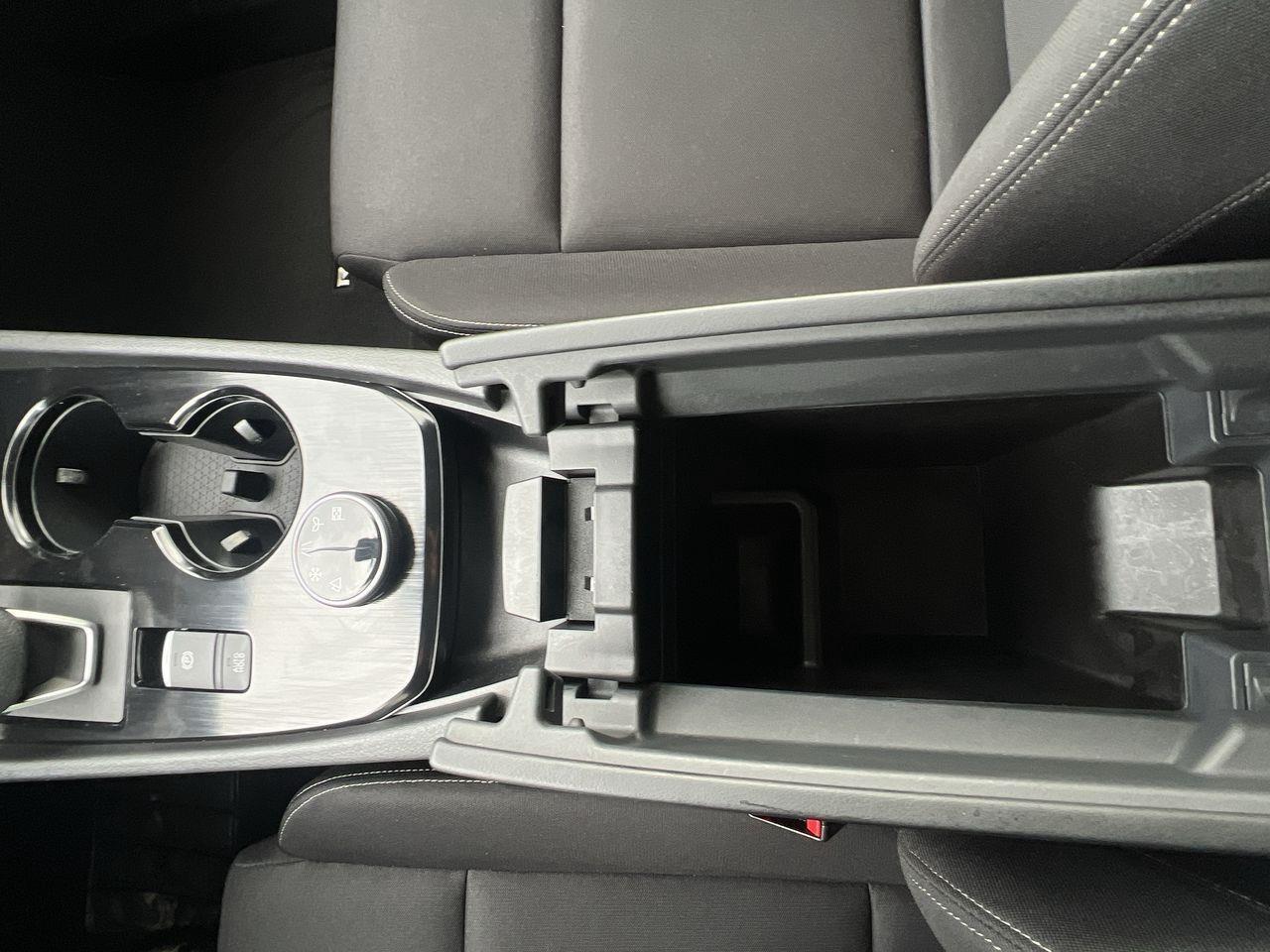 2024 Nissan Rogue AWD, SIRIUS XM, BACK UP CAM, HEATED SEATS, HEATED STEERING WHEEL!! Photo