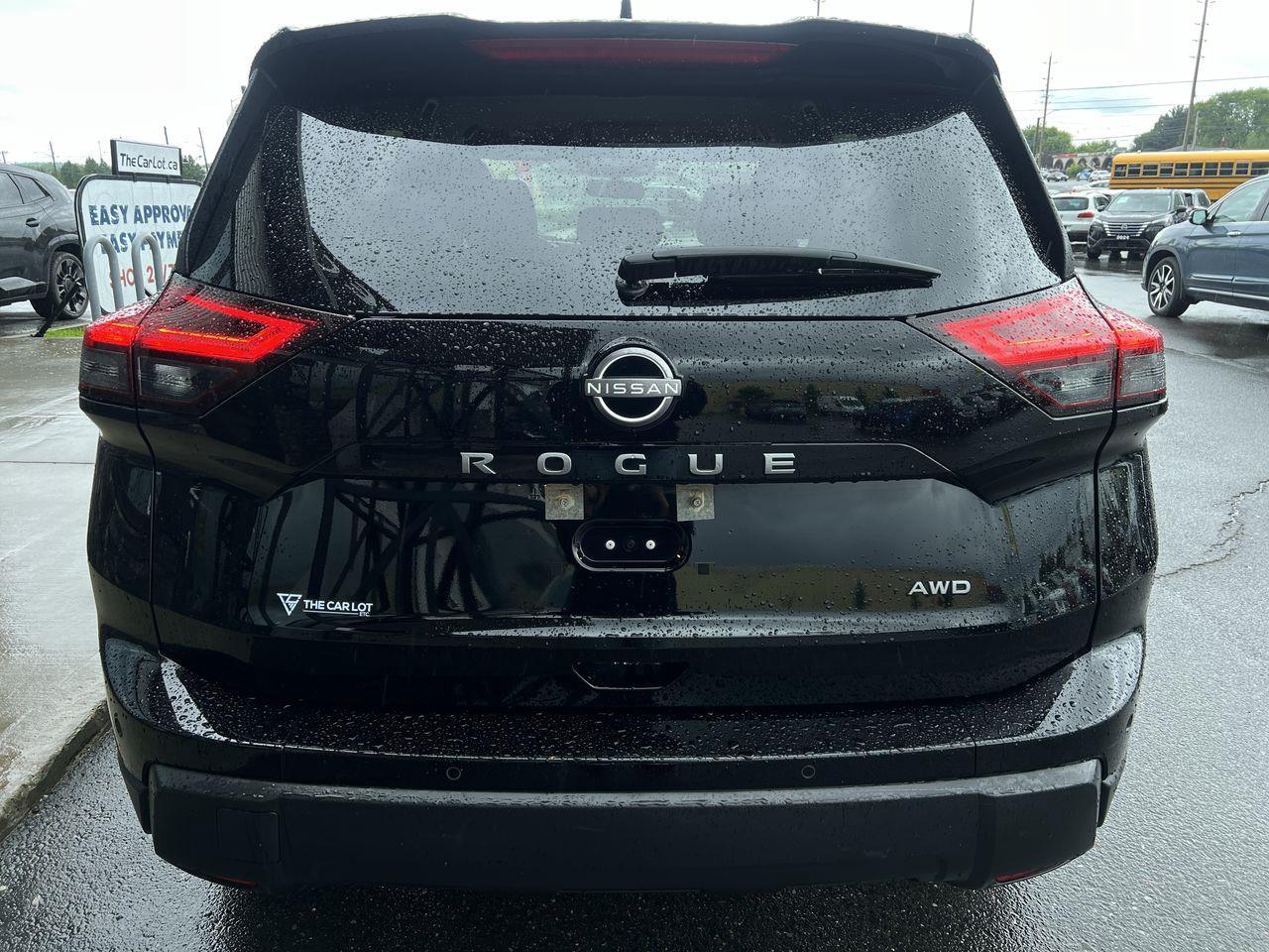 2024 Nissan Rogue AWD, SIRIUS XM, BACK UP CAM, HEATED SEATS, HEATED STEERING WHEEL!! Photo