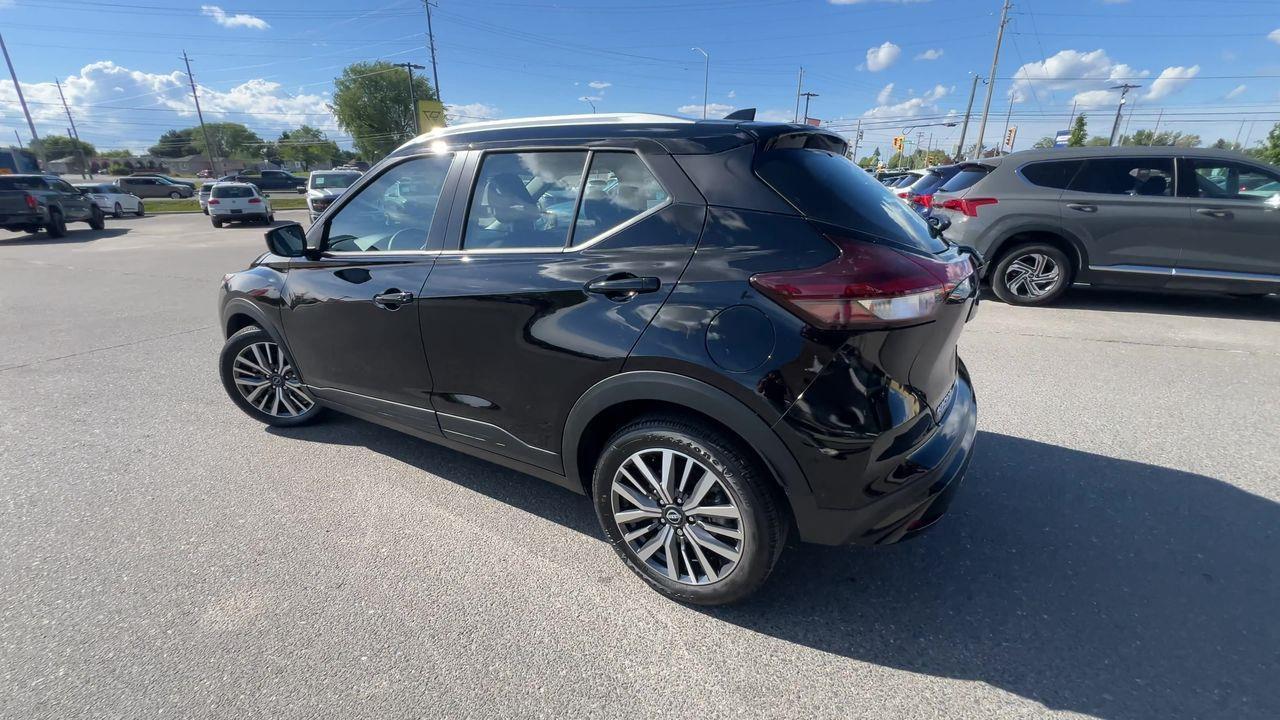 2024 Nissan Kicks SV Photo4