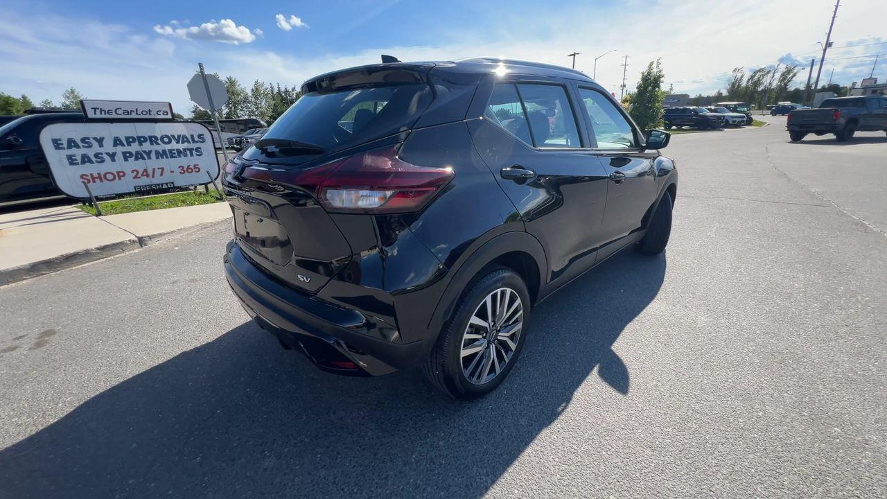 2024 Nissan Kicks SV Photo