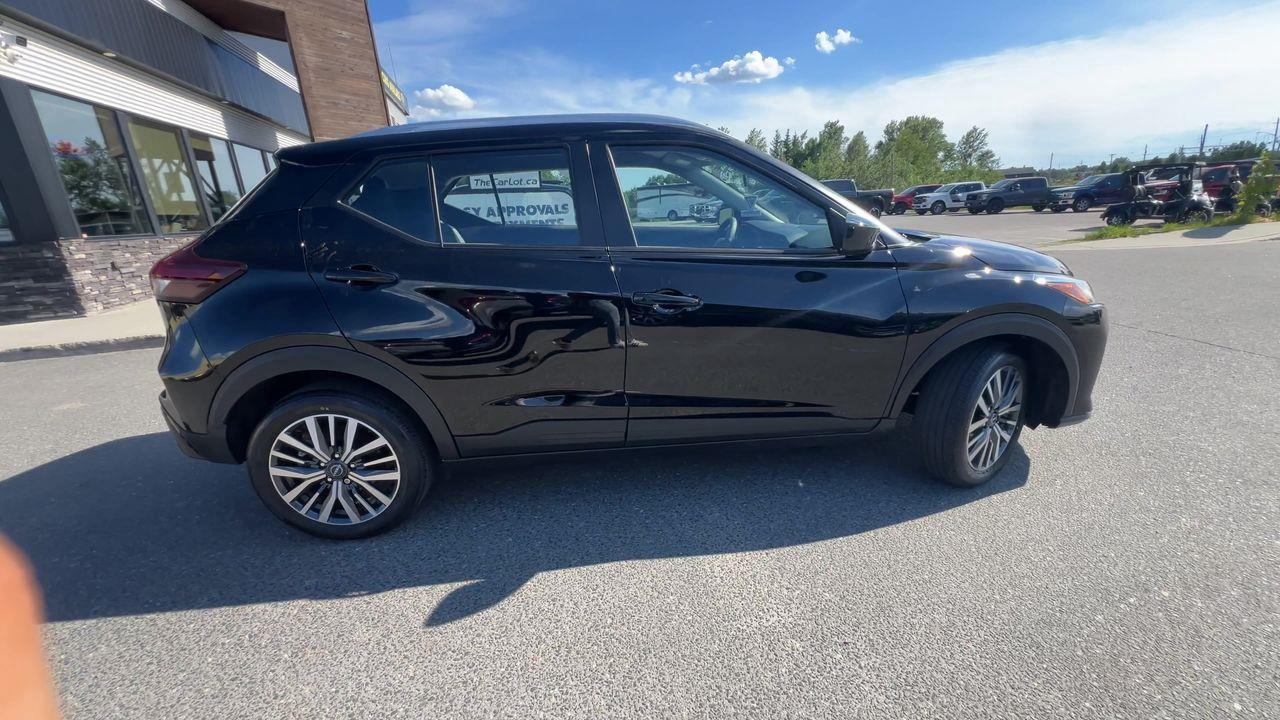 2024 Nissan Kicks SV Photo