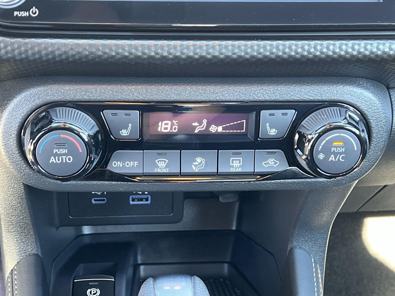 2024 Nissan Kicks SV Photo