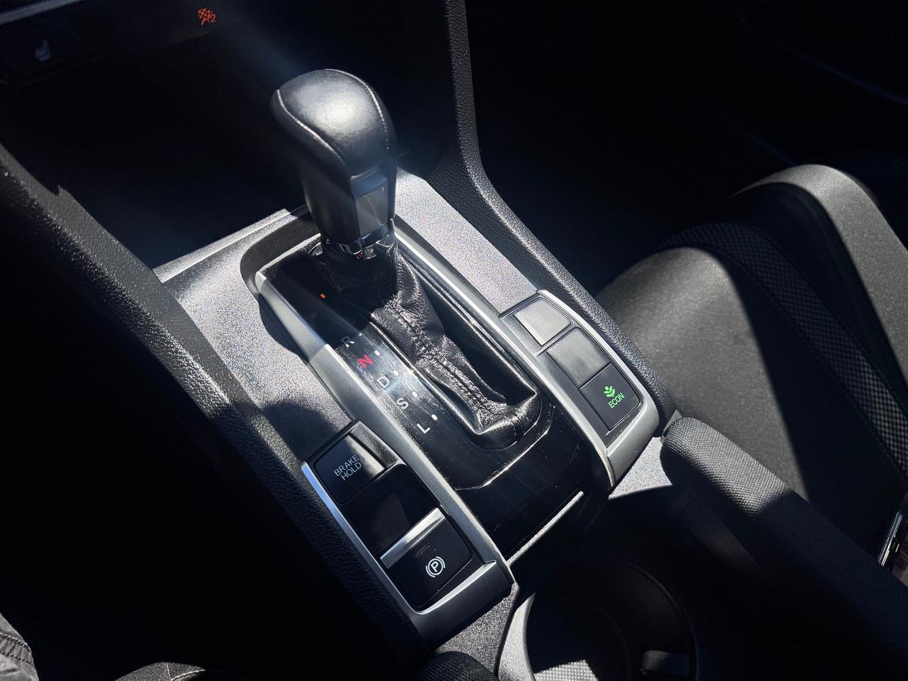 2019 Honda Civic FINANCING AVAILABLE Photo13
