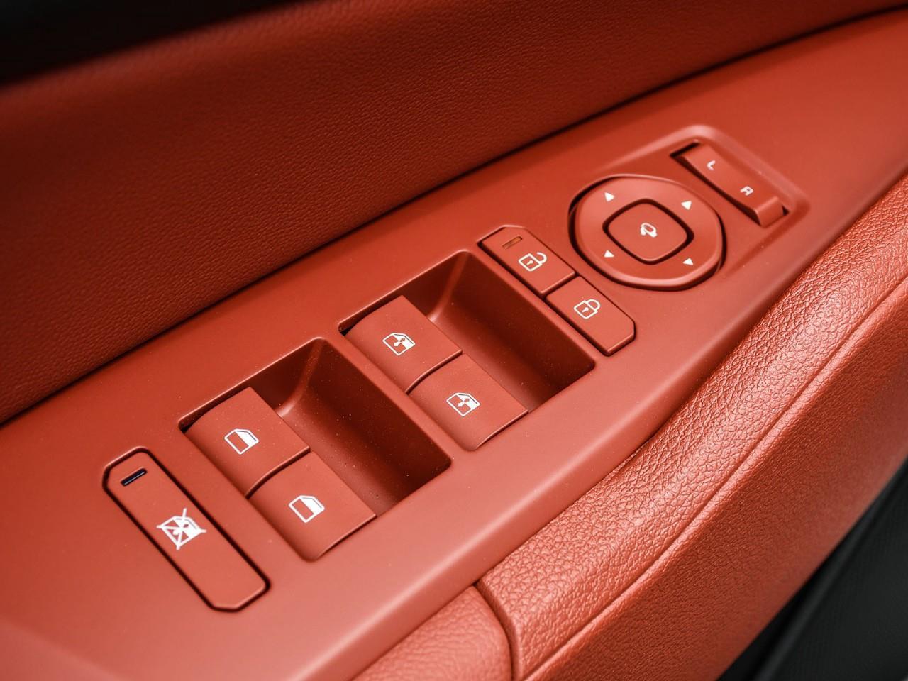 2026 Kia Sportage EX Premium w/Red Interior 2026 Kia Sportage – EX Premium Photo