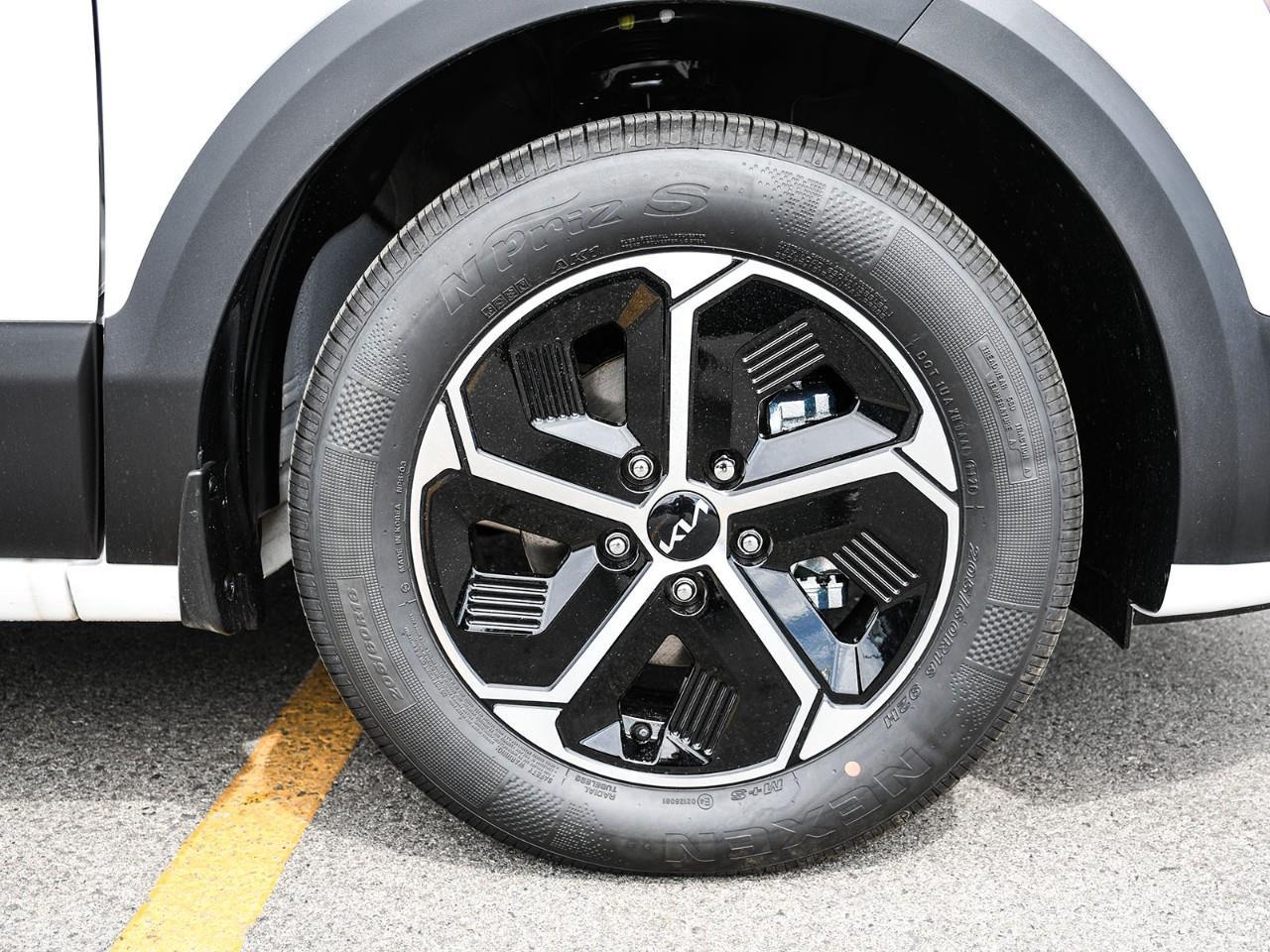 2026 Kia NIRO 2026 Kia Niro – LX Photo