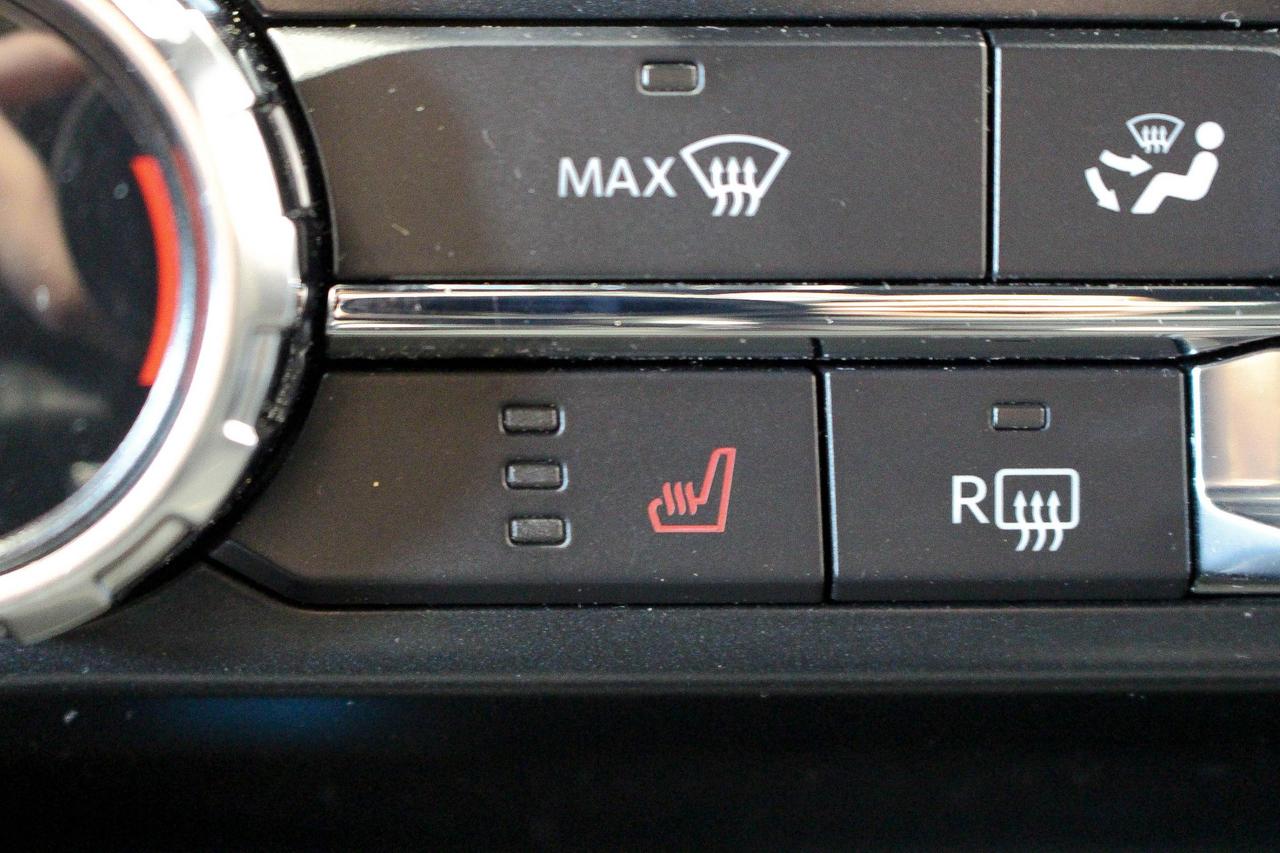 2022 Ford F-150 XLT REMOTE START - NAVIGATION - TONNEAU COVER Photo