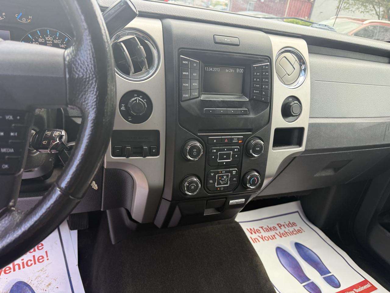 2013 Ford F-150 XLT Photo