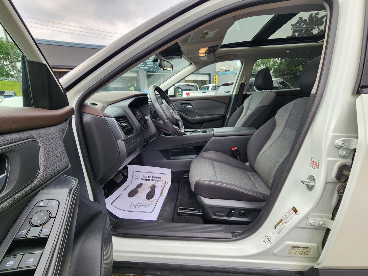 2021 Nissan Rogue SV l Clean Carfax l AWD l Fuel Efficient l Photo
