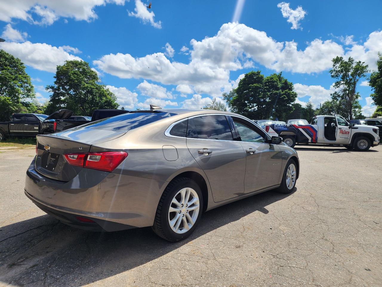 2018 Chevrolet Malibu LT l Bluetooth l Remote Start l Fuel Efficient l Photo