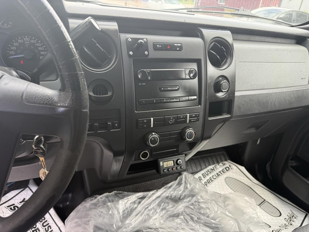 2011 Ford F-150 XL Photo4