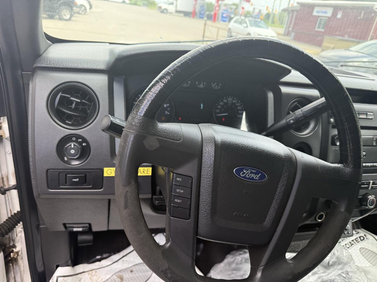 2011 Ford F-150 XL Photo