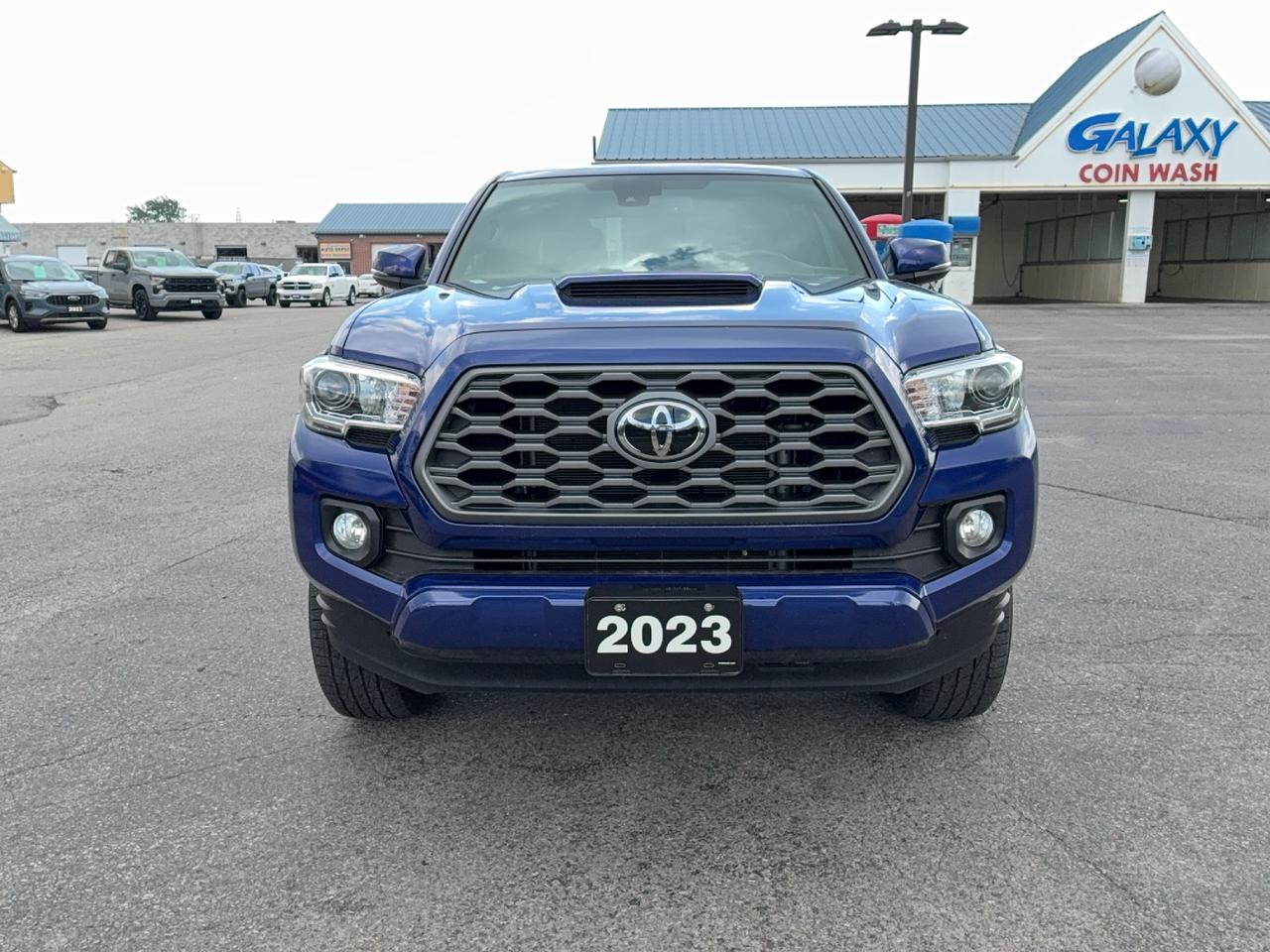 2023 Toyota Tacoma TRD Sport 4x4 DoubleCab Auto 3.5L6cylGas 6ftBox Photo