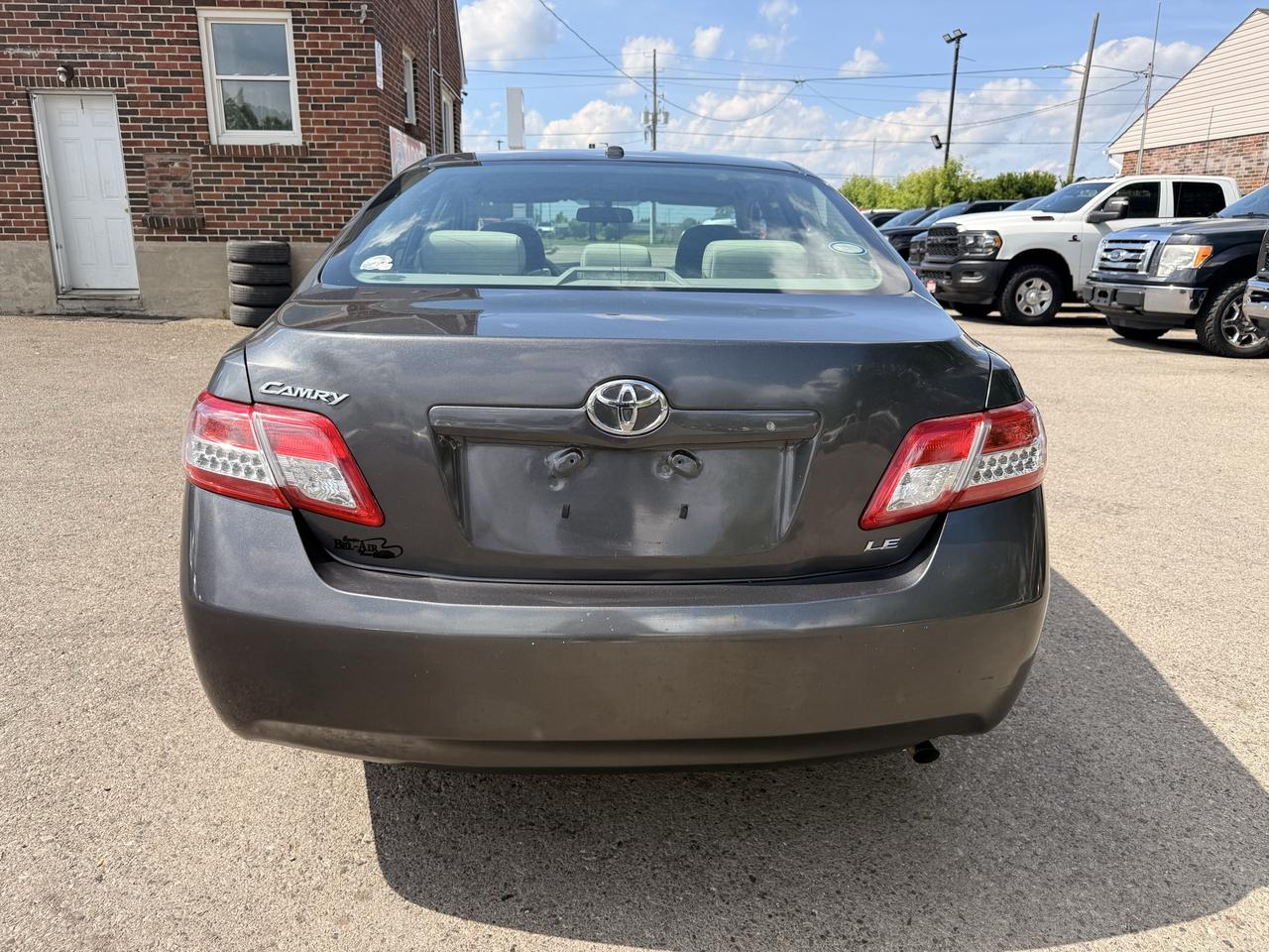 2011 Toyota Camry LE | Clean CARFAX Photo