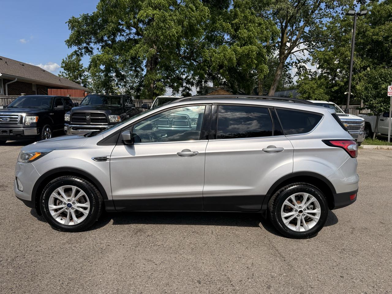 2017 Ford Escape SE Photo