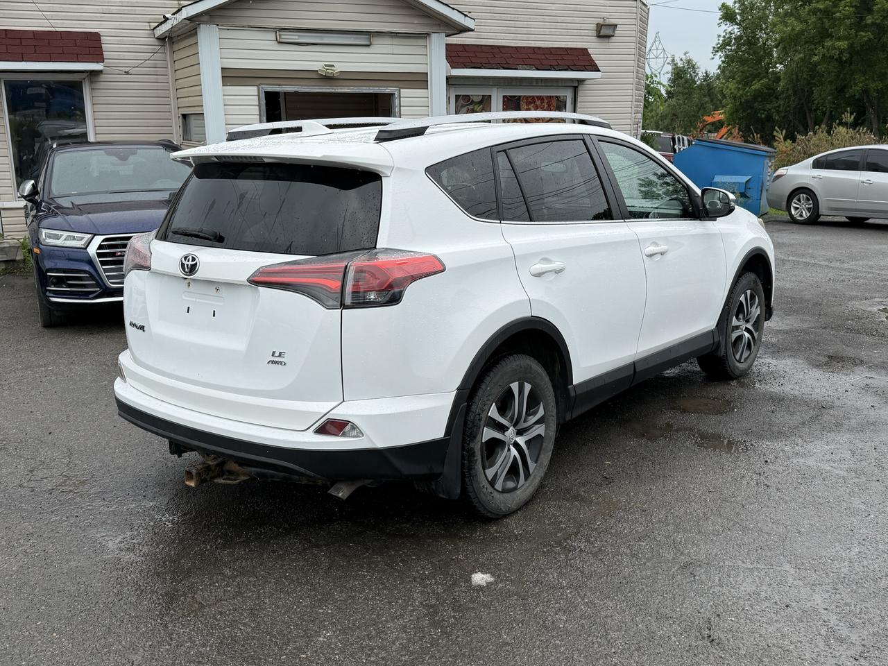2016 Toyota RAV4 LE Photo