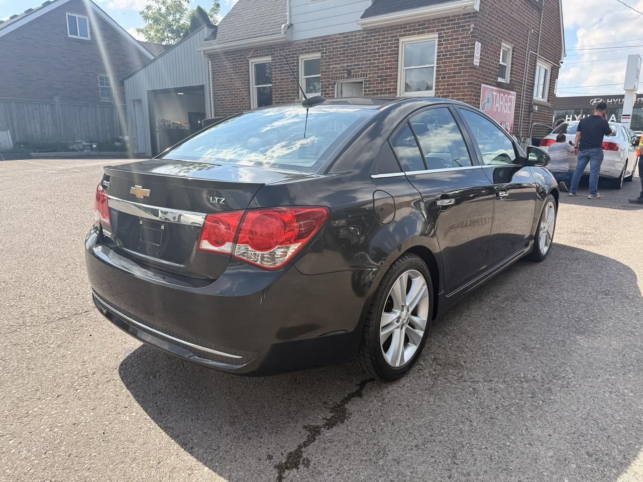 2016 Chevrolet Cruze LTZ | Loaded Photo
