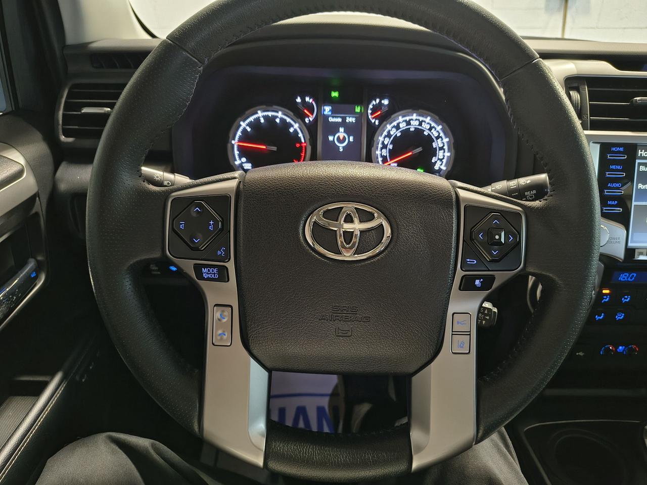 2022 Toyota 4Runner Limited Photo0
