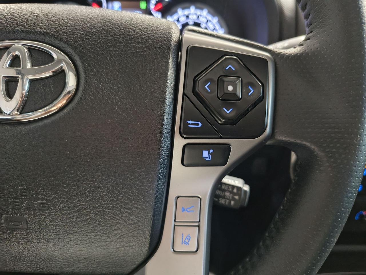 2022 Toyota 4Runner Limited Photo0