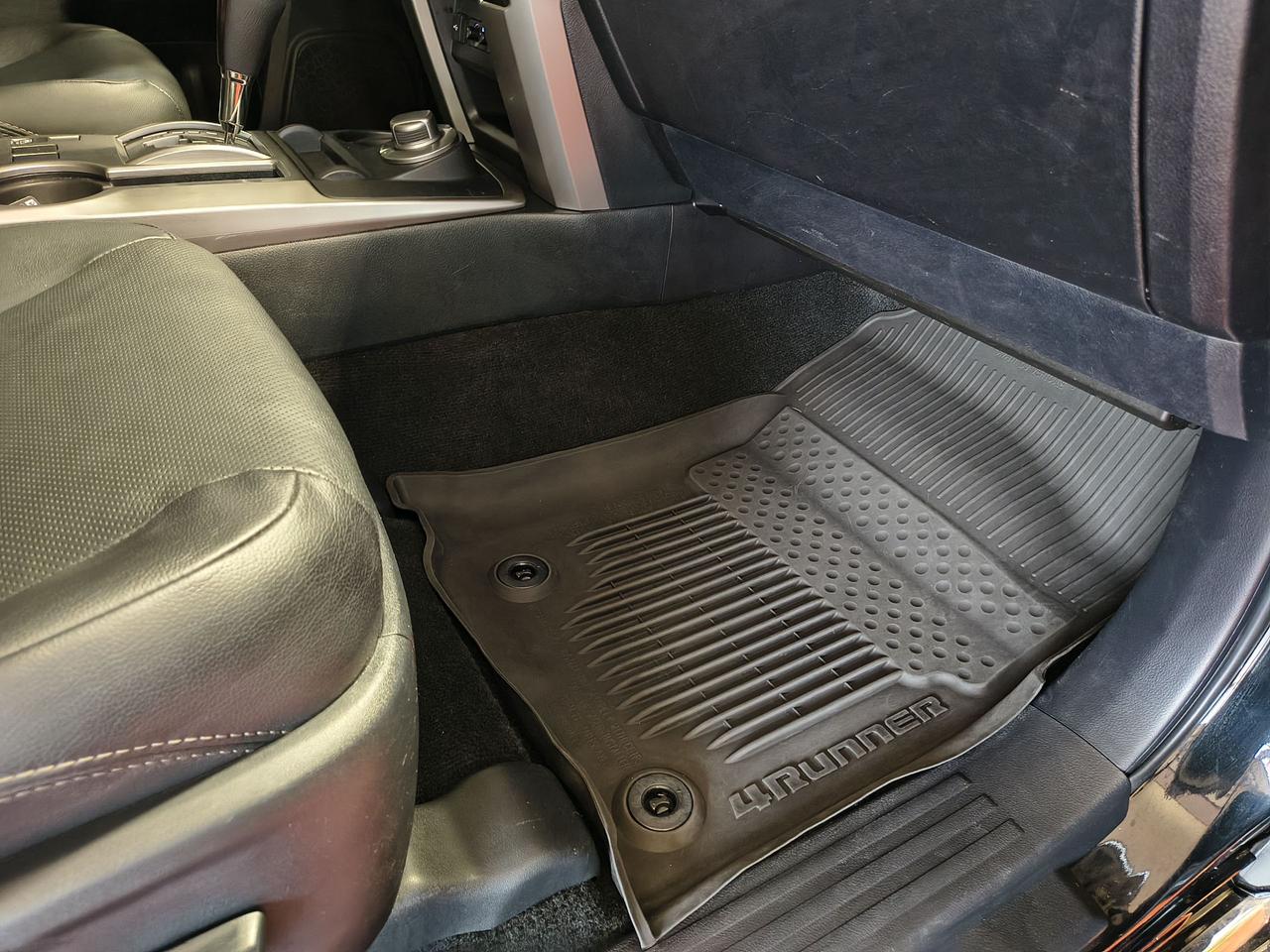 2022 Toyota 4Runner Limited Photo0